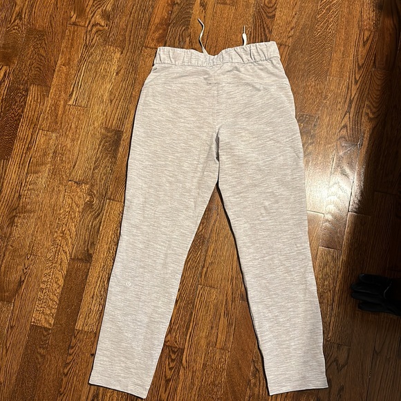 Lululemon On The Fly 7/8 pants - Picture 7 of 8